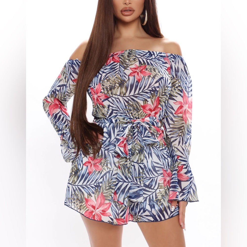 Women’s Brand New Fashion Nova Printed Romper Size S Small